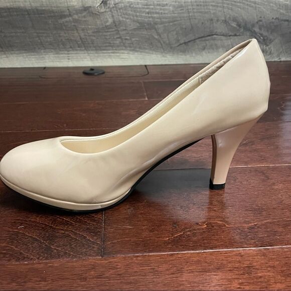 Shishang Jinzi Closed Toe Pump Shoe Beige Size 40 euro US 8.5 - Picture 4 of 13